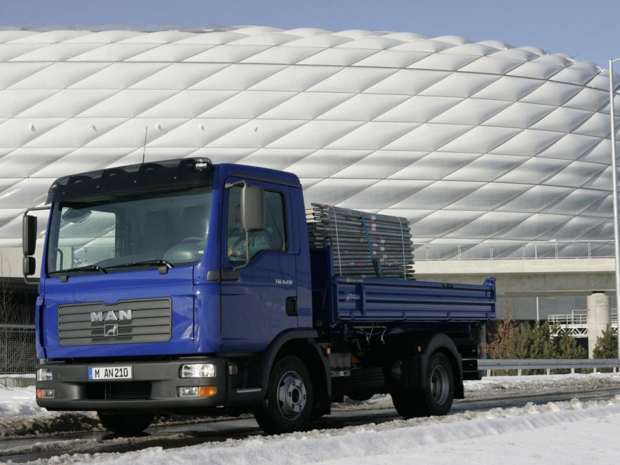  MAN TGL 8.210 2005 года  (фото 3 из 10)